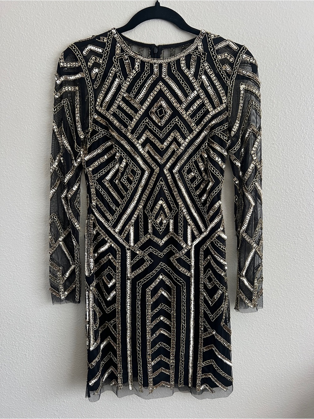 Aidan by Aidan Mattox Black and Gold Sequin Geometric Long-Sleeve Dress